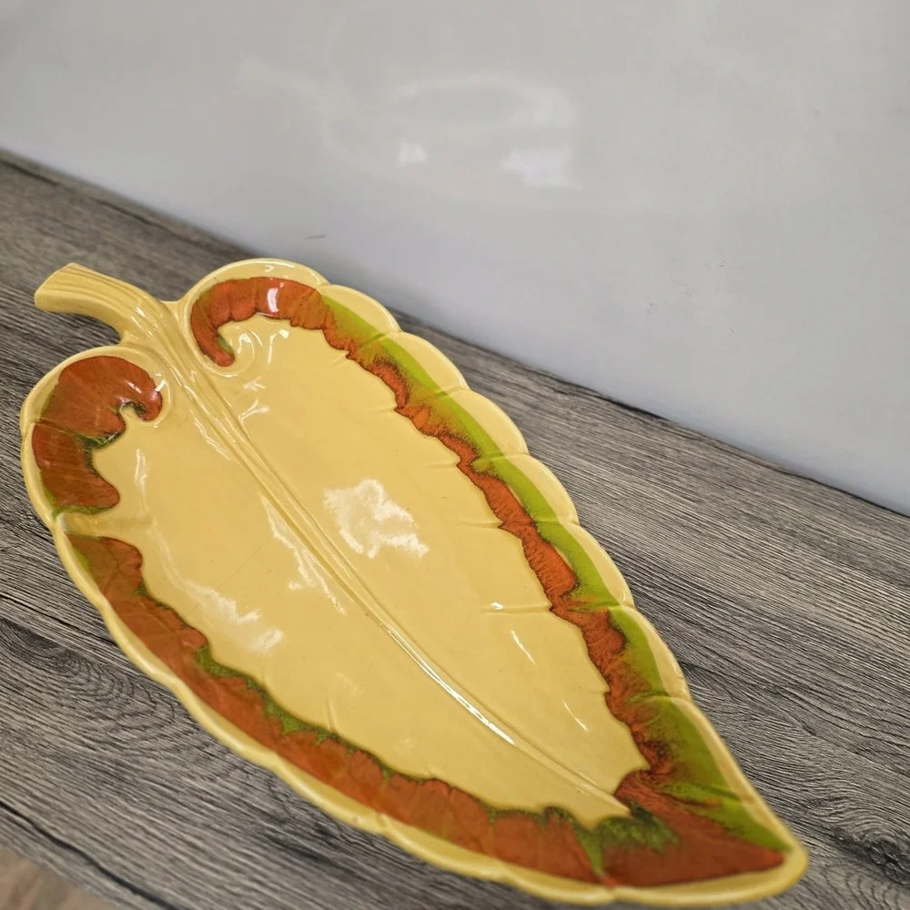 California Pottery USA such beautiful